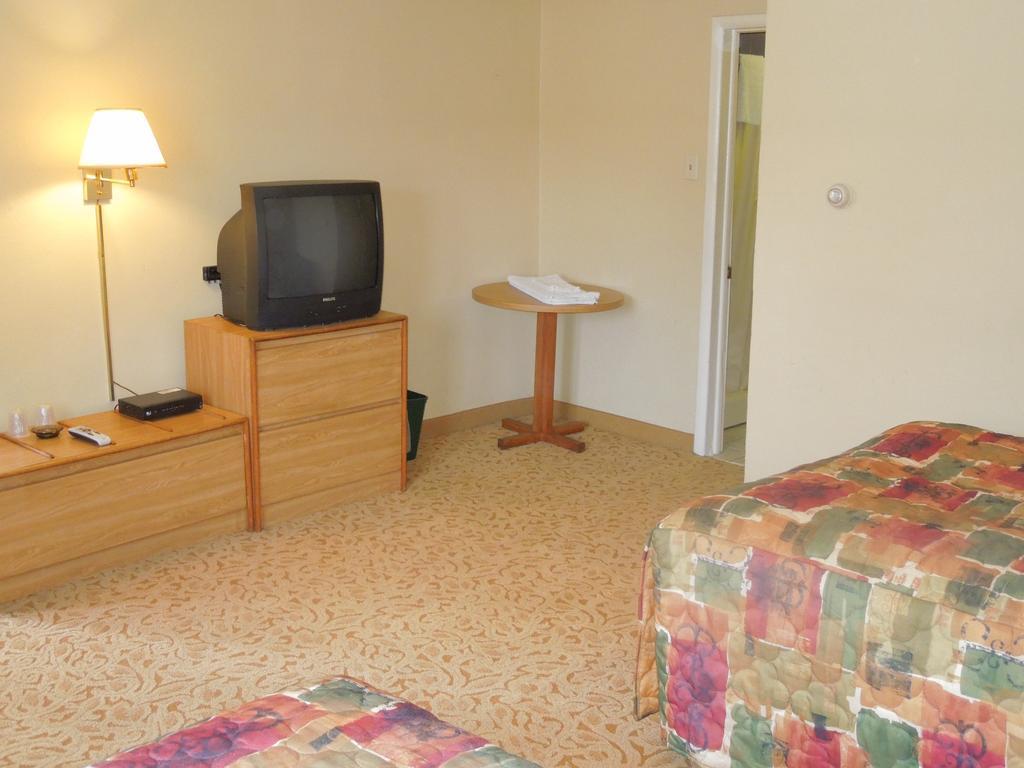 Red Lion Motel Southampton Ngoại thất bức ảnh